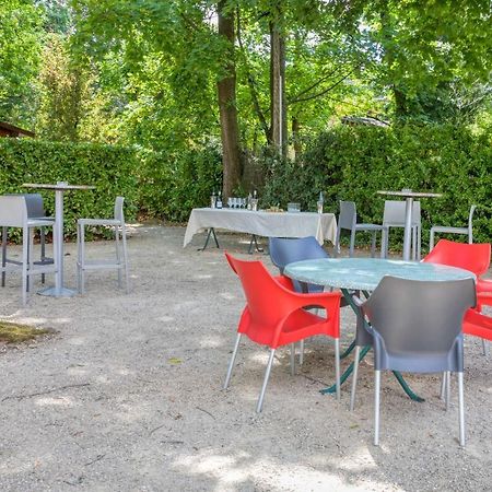 La Commanderie De Champarey Hotel Bourgoin-Jallieu Exterior foto